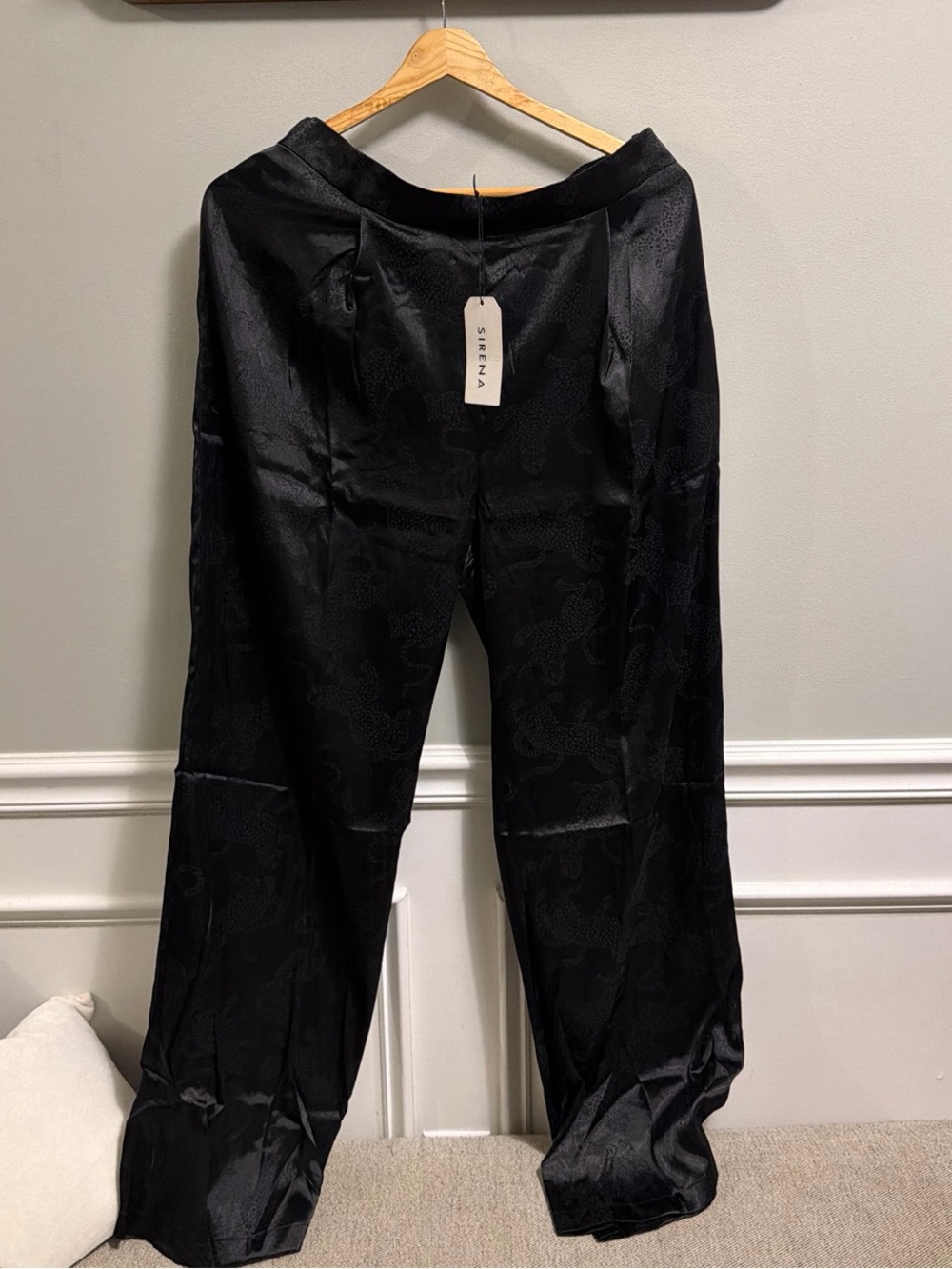 Sirena Black Wonens ' Satin Wide-Leg Dress Pants